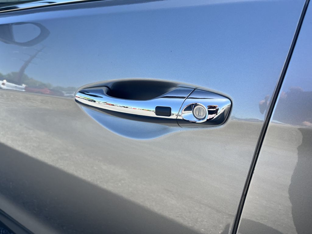 2018 Hyundai Santa Fe Image 24