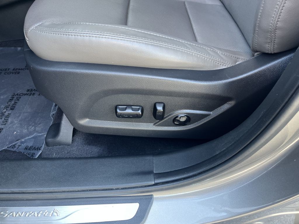 2018 Hyundai Santa Fe Image 28