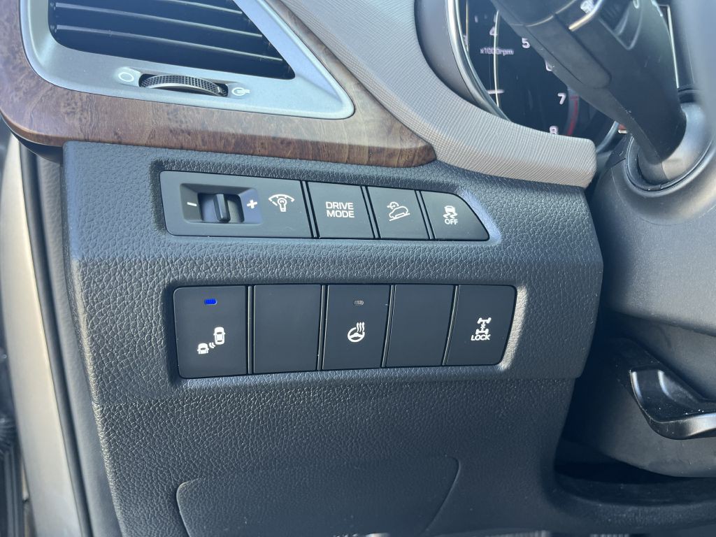 2018 Hyundai Santa Fe Image 30
