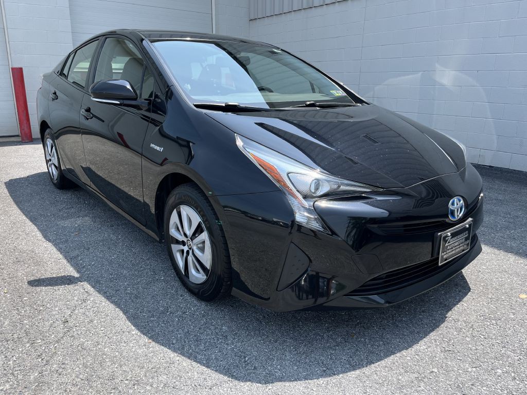 2016 Toyota Prius Image 1