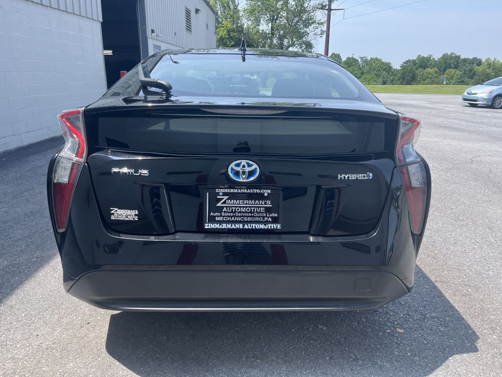 2016 Toyota Prius Image 4