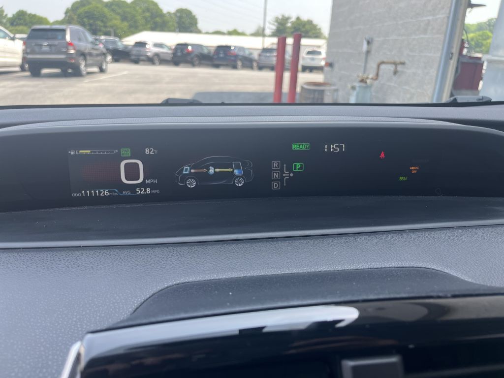 2016 Toyota Prius Image 24