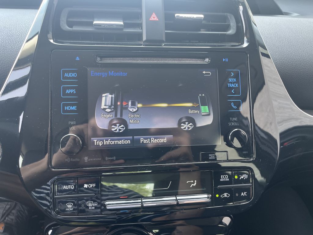 2016 Toyota Prius Image 27
