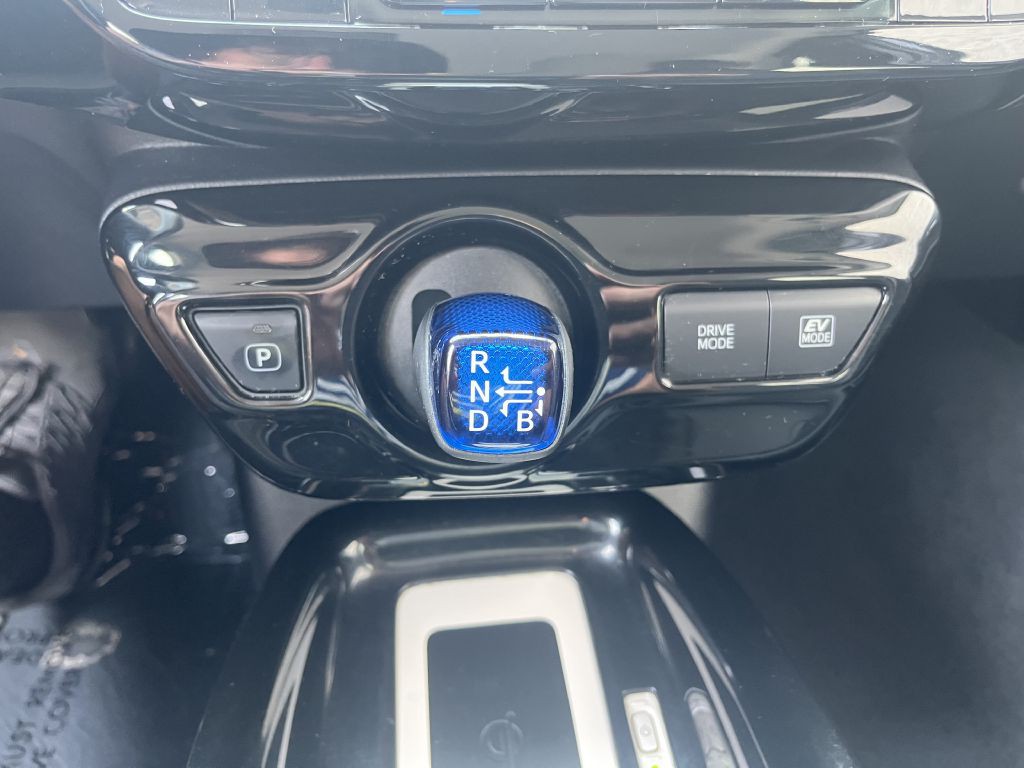 2016 Toyota Prius Image 29