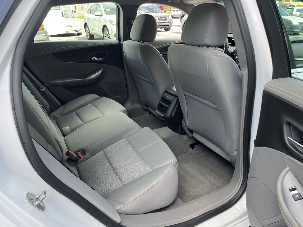 2014 Chevrolet Impala Image 16