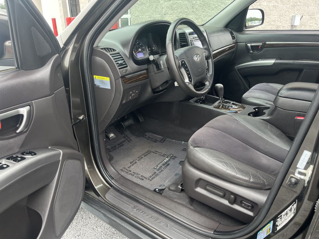 2011 Hyundai Santa Fe Image 11
