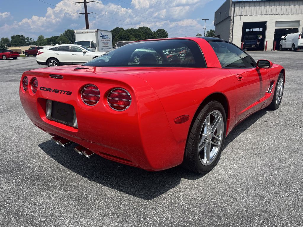 1998 Chevrolet Corvette Image 3