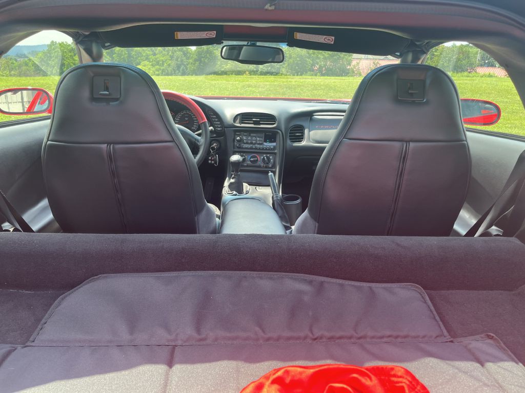1998 Chevrolet Corvette Image 22