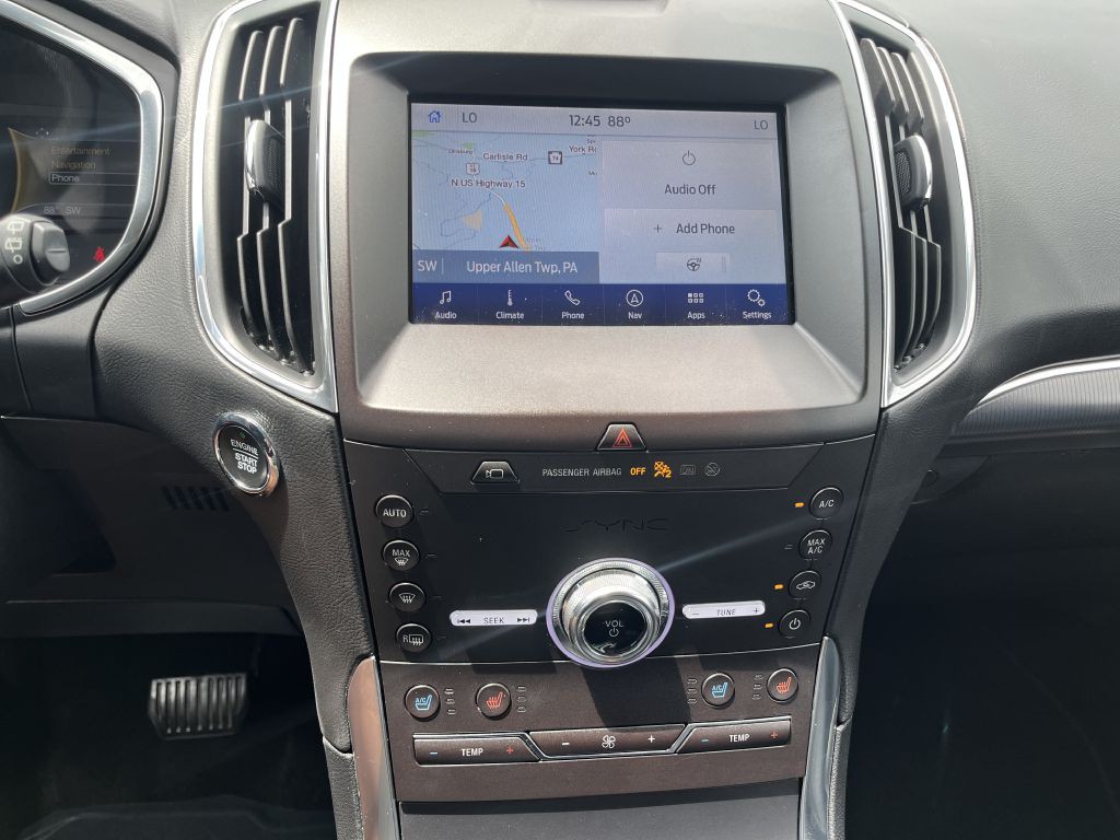 2020 Ford Edge Image 11