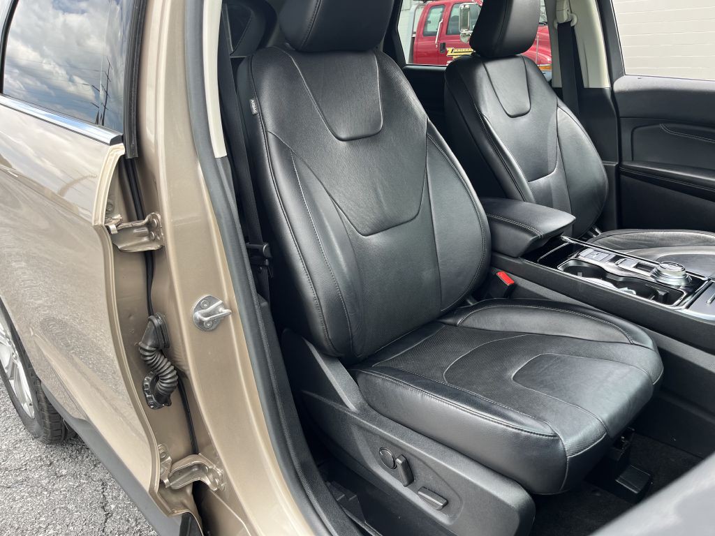 2020 Ford Edge Image 14