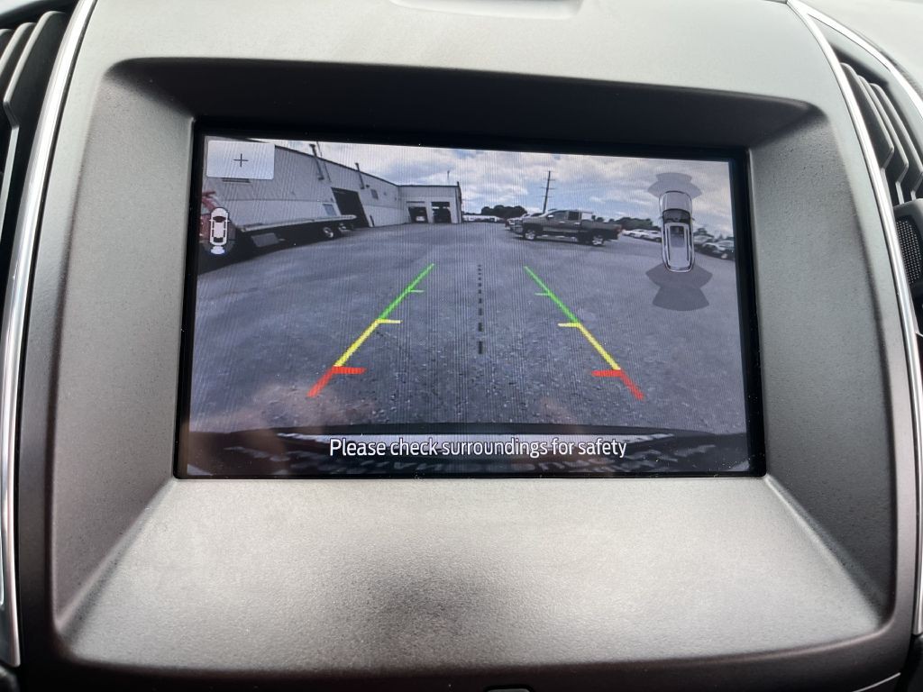 2020 Ford Edge Image 30
