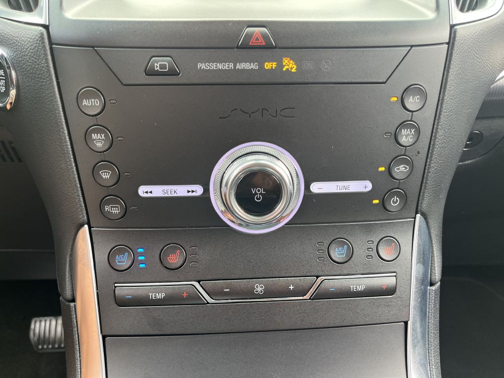 2020 Ford Edge Image 31