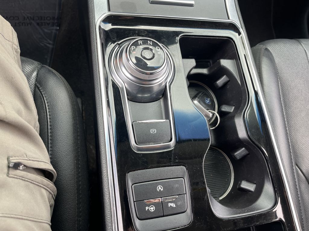 2020 Ford Edge Image 33