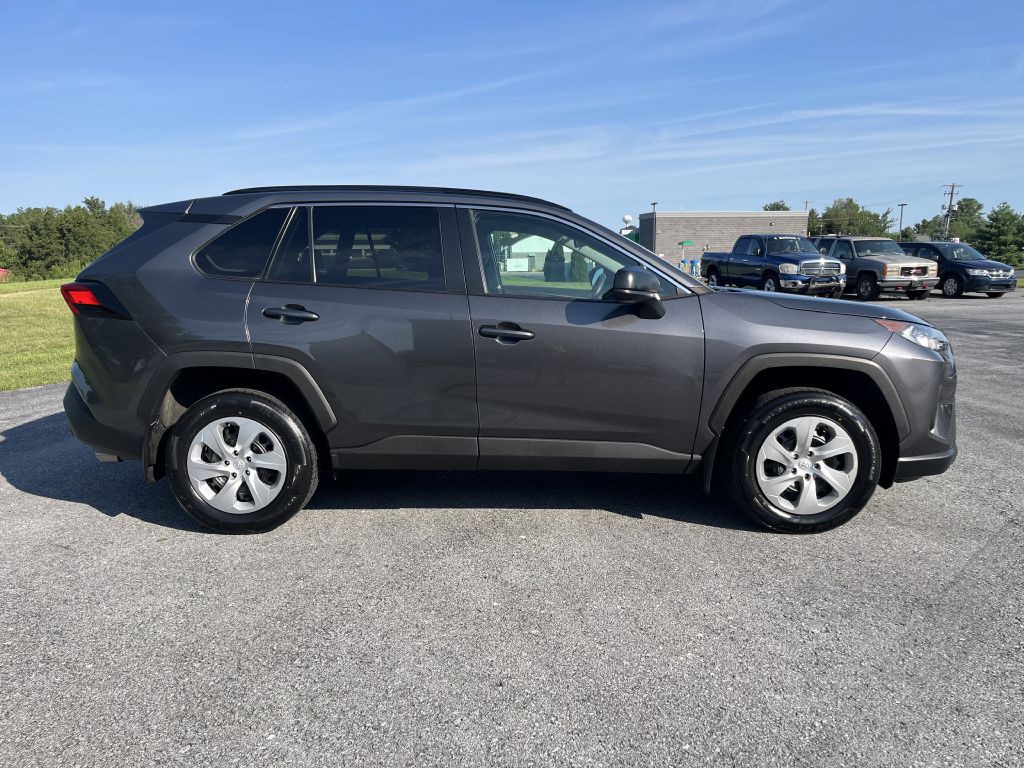 2021 Toyota Rav4 Image 2