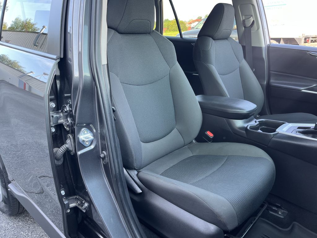 2021 Toyota Rav4 Image 13