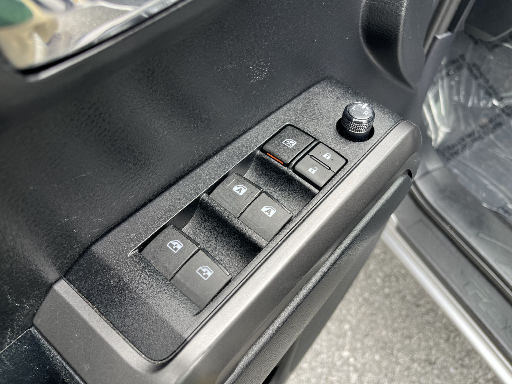 2020 Toyota Tacoma Image 24