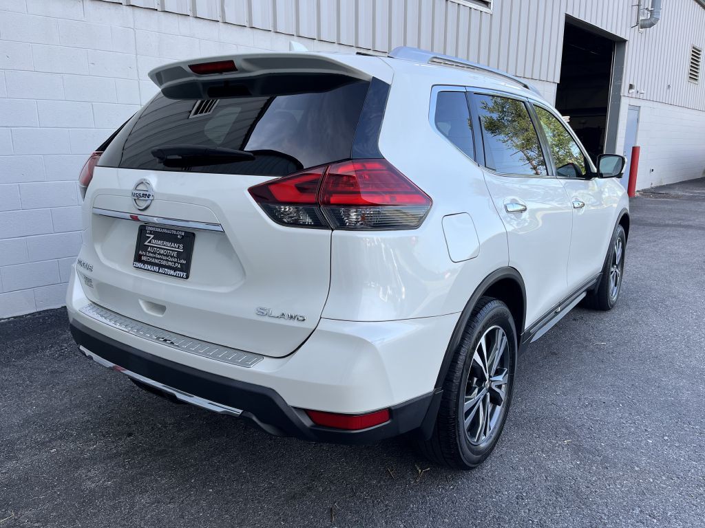 2017 Nissan Rogue Image 3