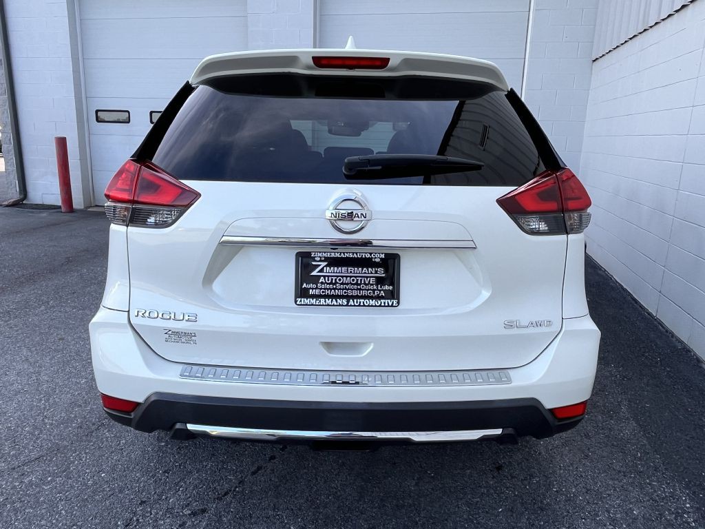 2017 Nissan Rogue Image 5