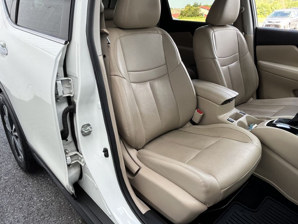 2017 Nissan Rogue Image 14