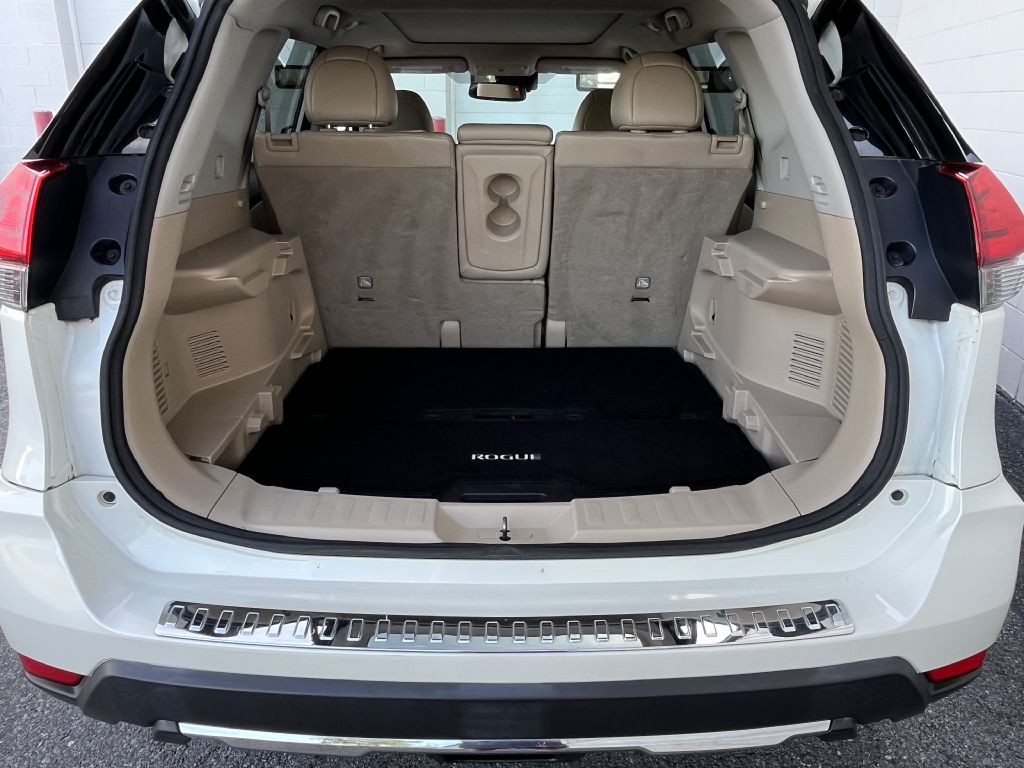 2017 Nissan Rogue Image 18