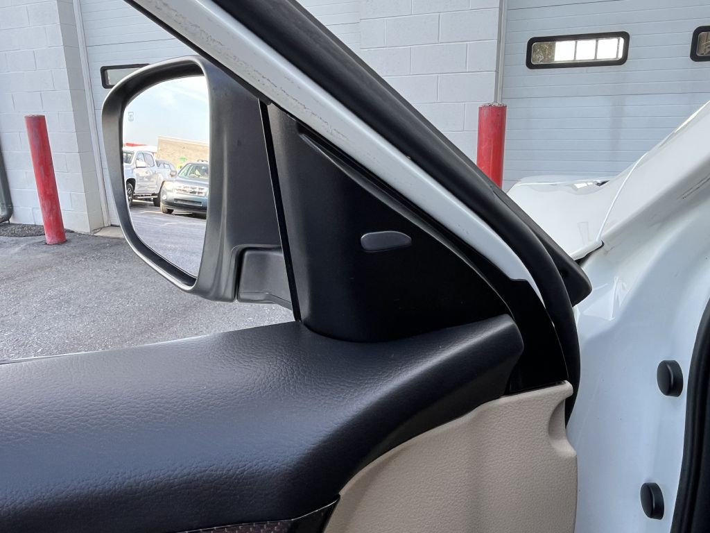 2017 Nissan Rogue Image 20