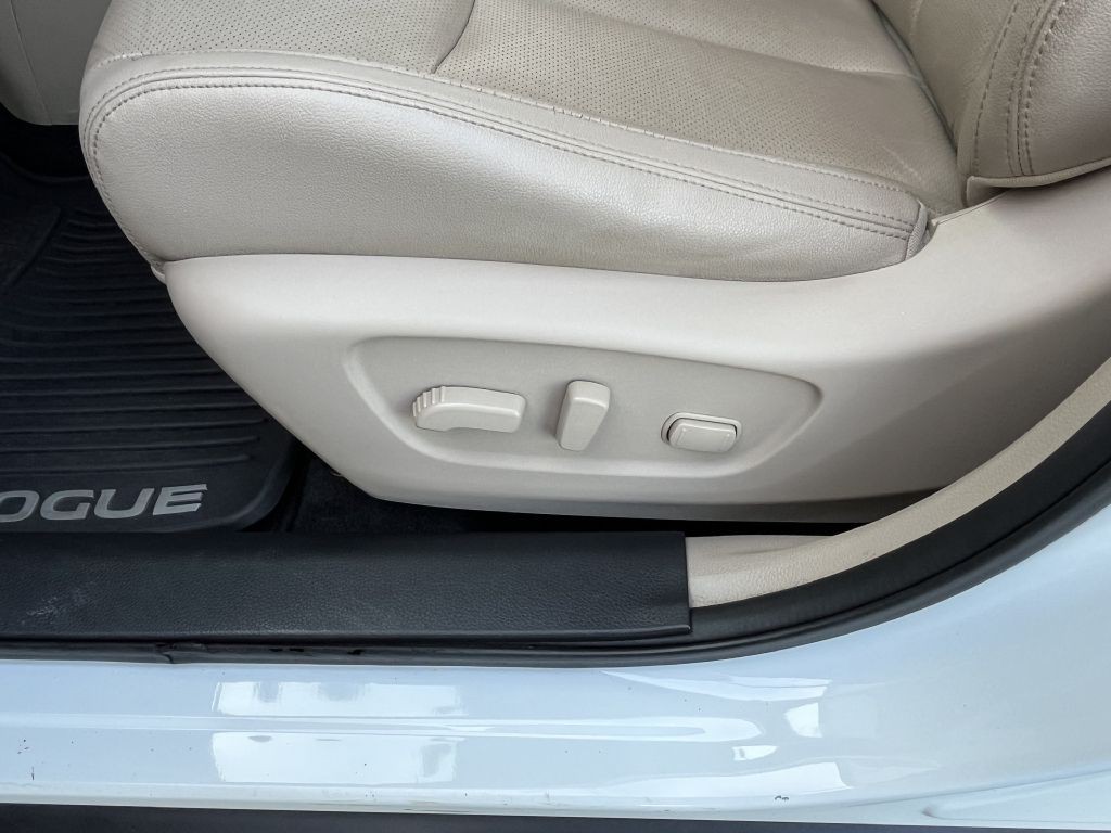 2017 Nissan Rogue Image 22