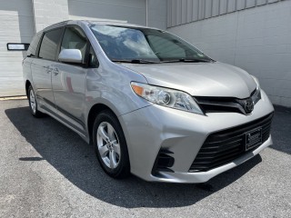 Image for 2018 Toyota Sienna LE ID: 6747383