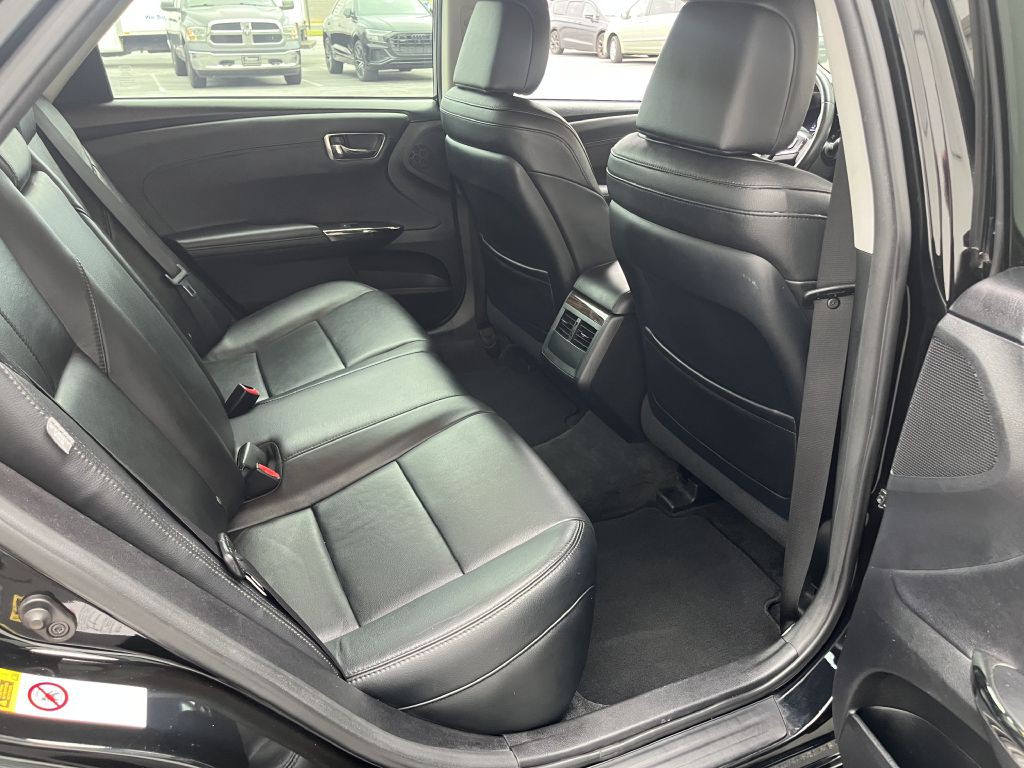 2013 Toyota Avalon Image 16