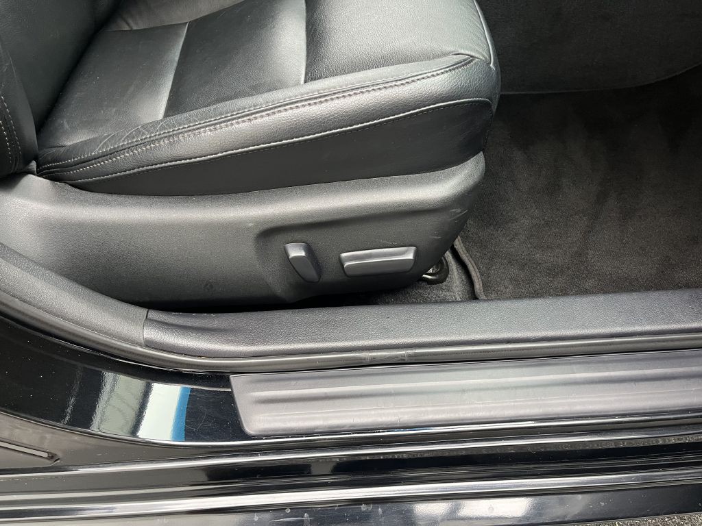2013 Toyota Avalon Image 20