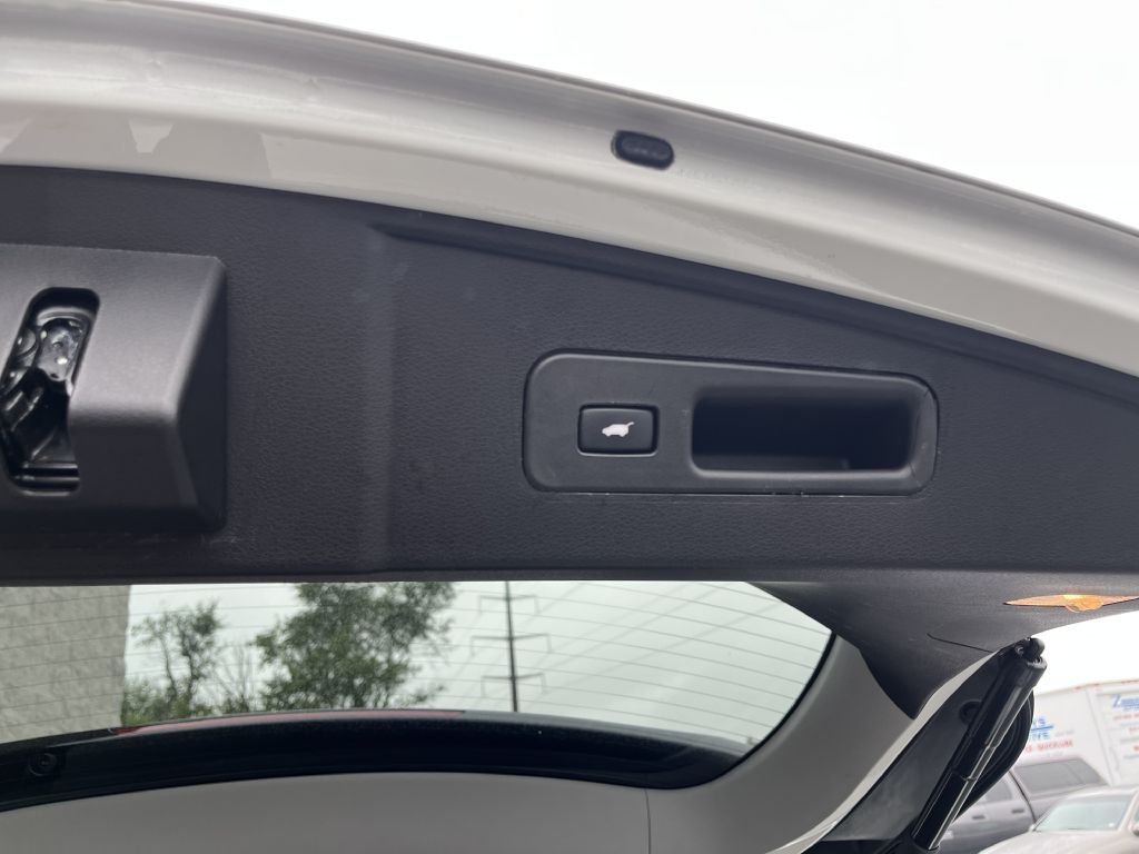2018 Acura MDX Image 19