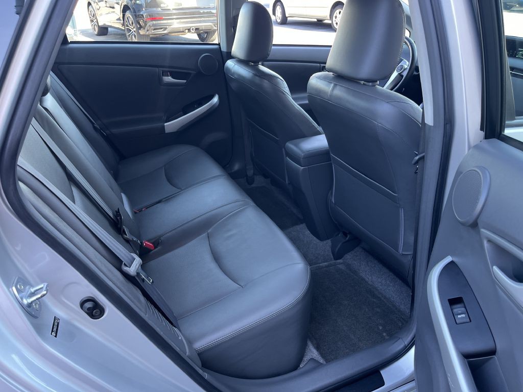 2010 Toyota Prius Image 15