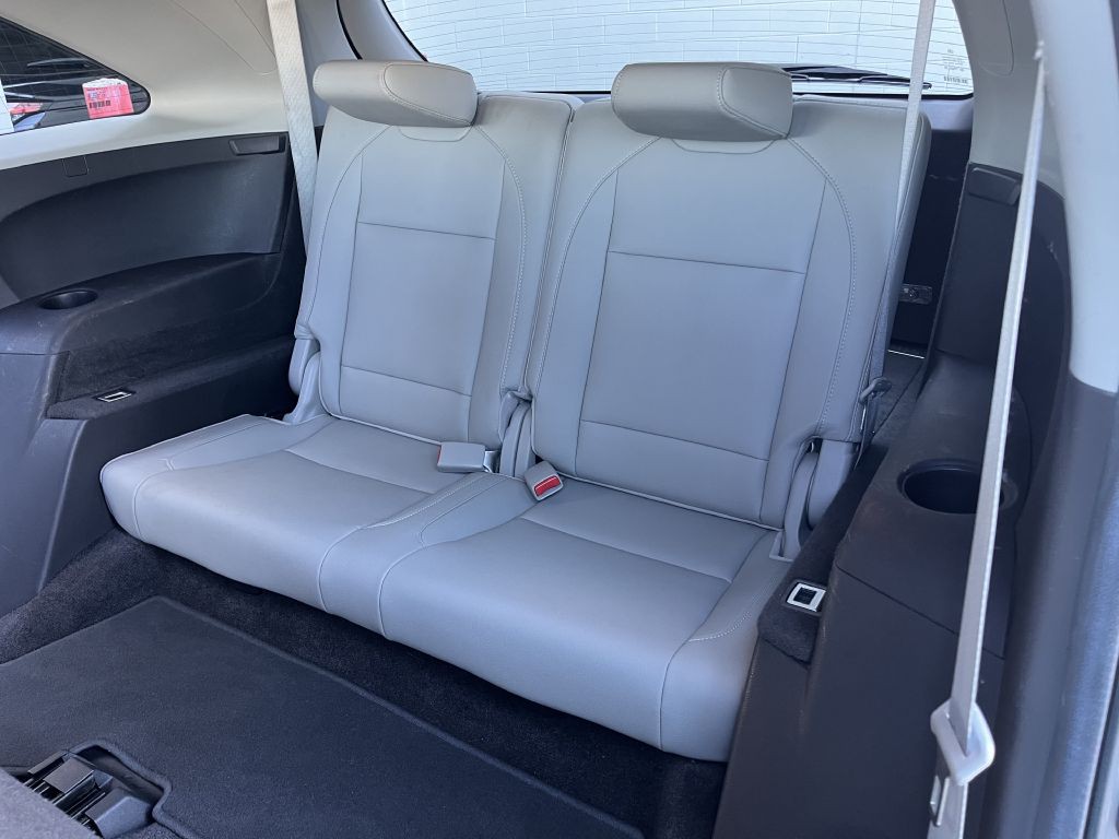 2016 Acura MDX Image 16