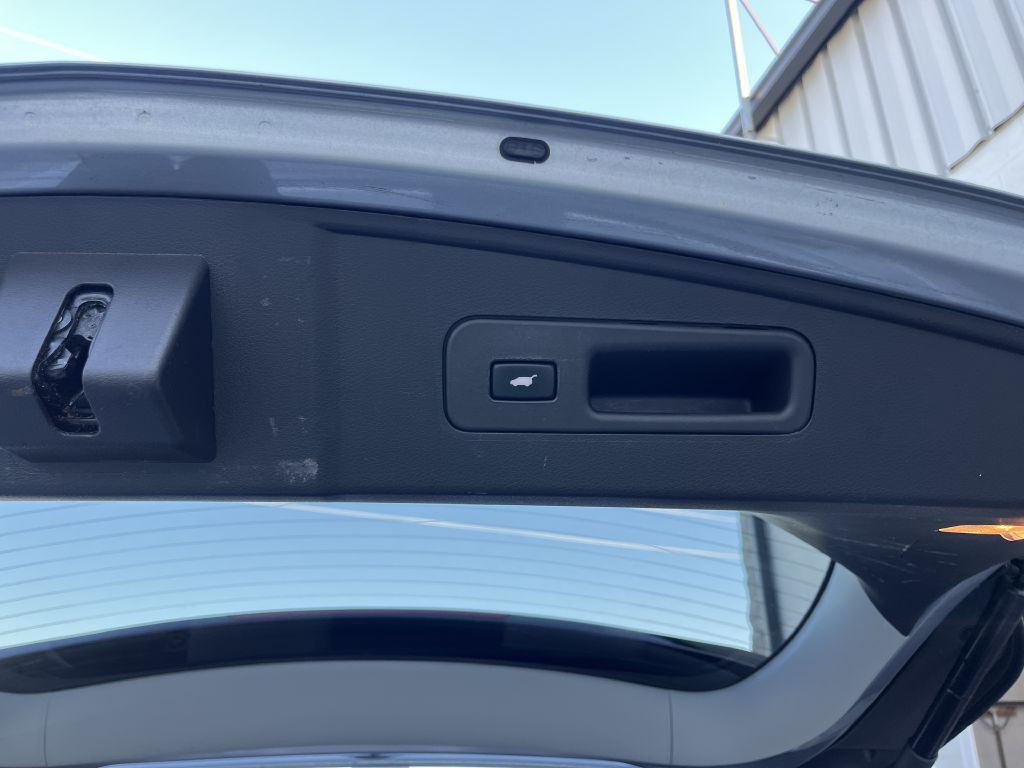 2016 Acura MDX Image 18