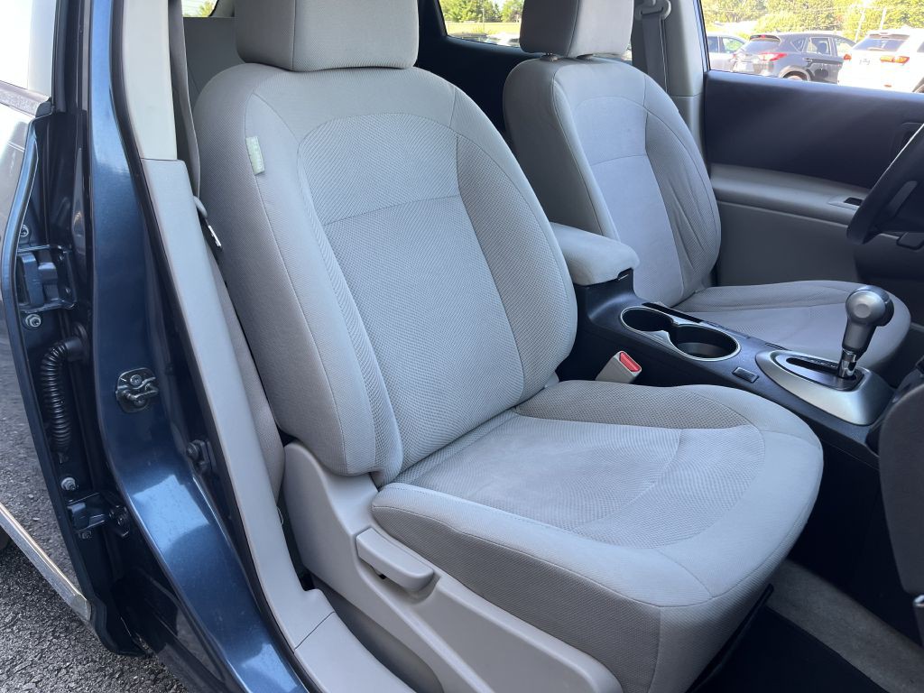 2015 Nissan Rogue Image 12