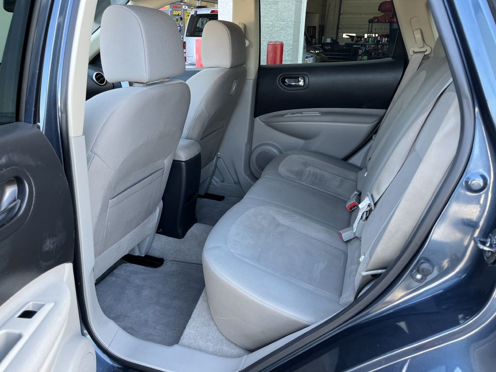 2015 Nissan Rogue Image 13