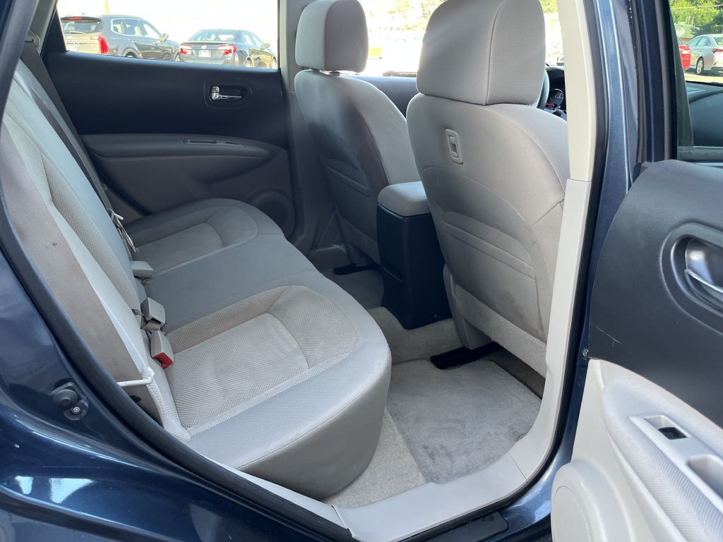 2015 Nissan Rogue Image 14