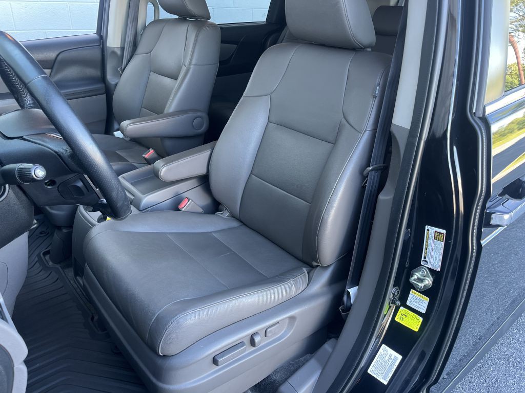 2016 Honda Odyssey Image 12