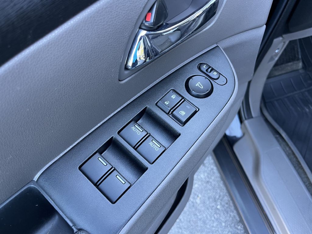 2016 Honda Odyssey Image 20