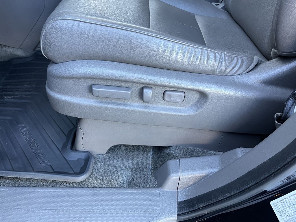 2016 Honda Odyssey Image 21