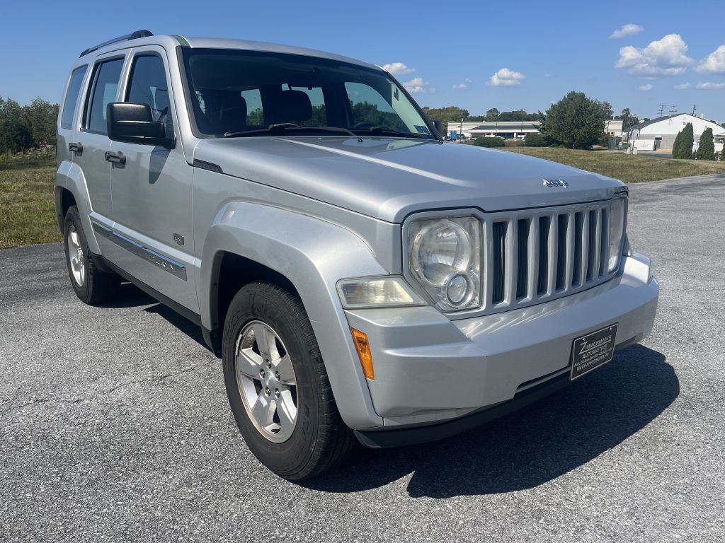 2011 Jeep Liberty Image 1