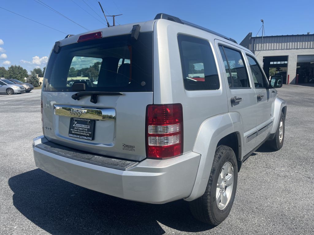 2011 Jeep Liberty Image 3