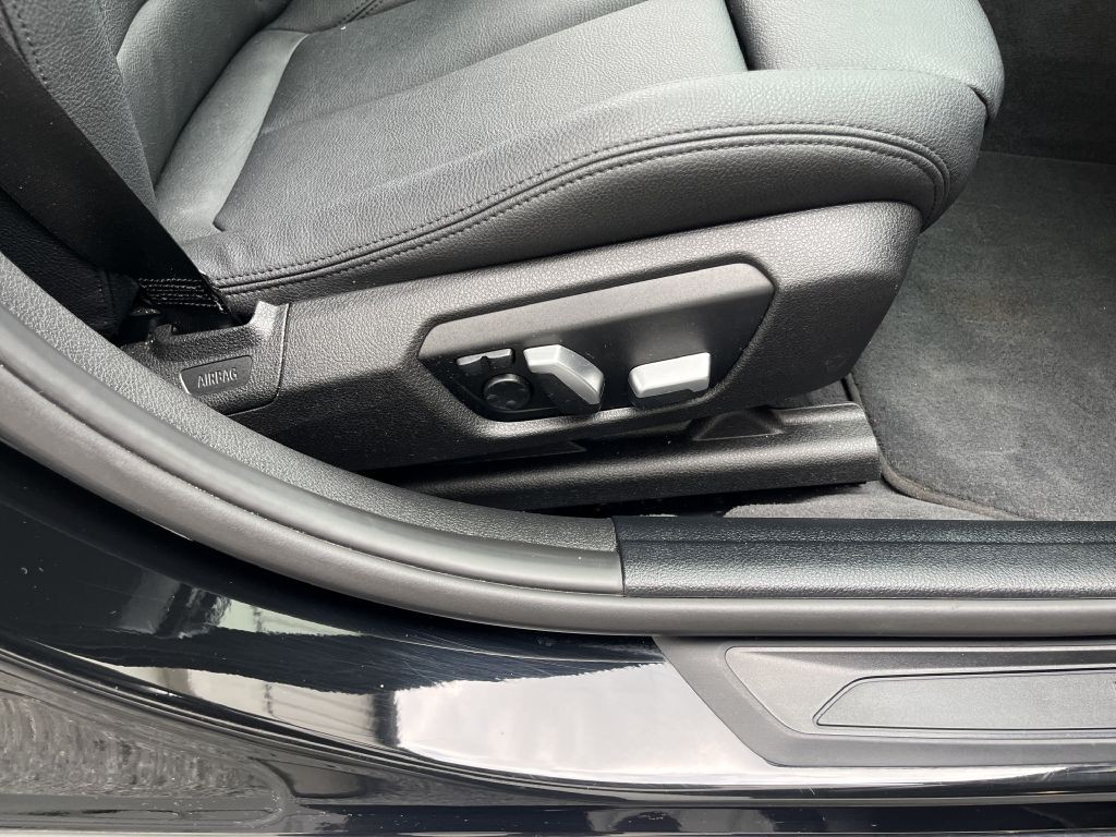 2016 BMW 3 Series Image 19