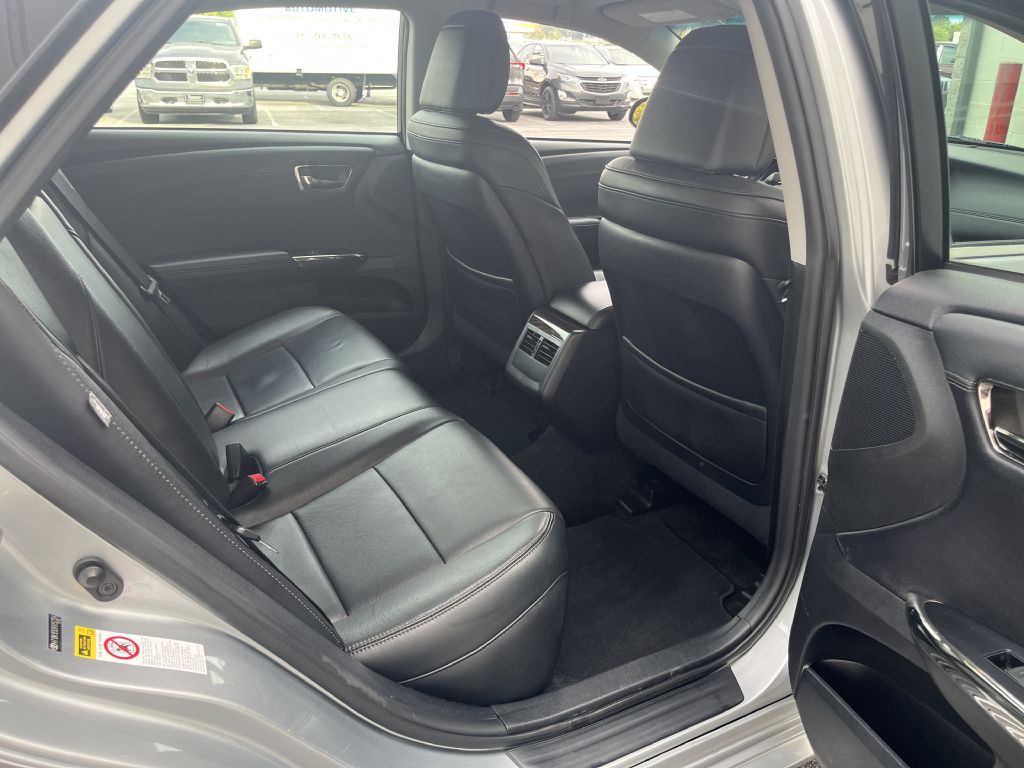 2015 Toyota Avalon Image 14