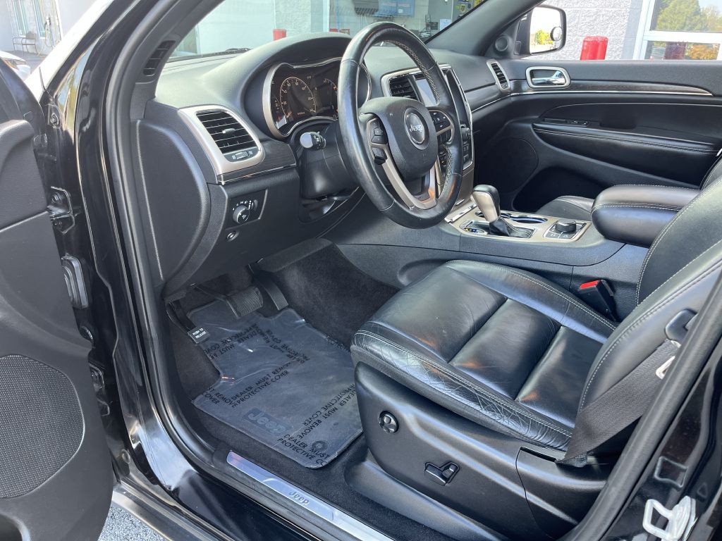 2017 Jeep Grand Cherokee Image 13