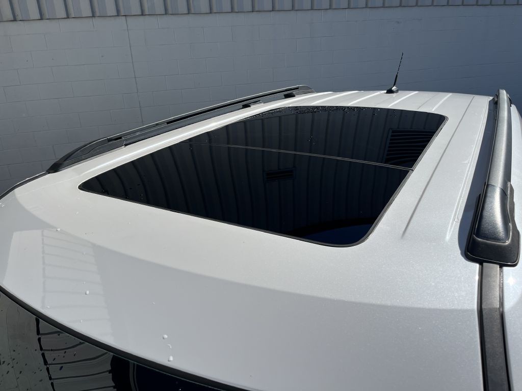 2015 Ford Explorer Image 9