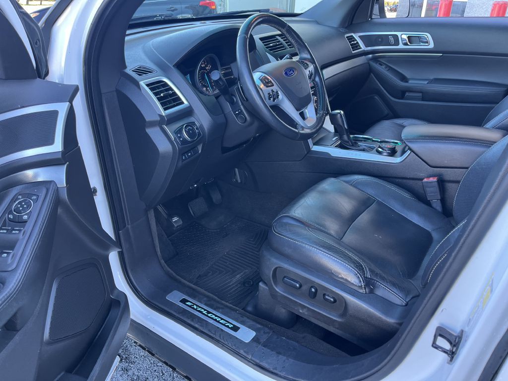 2015 Ford Explorer Image 13