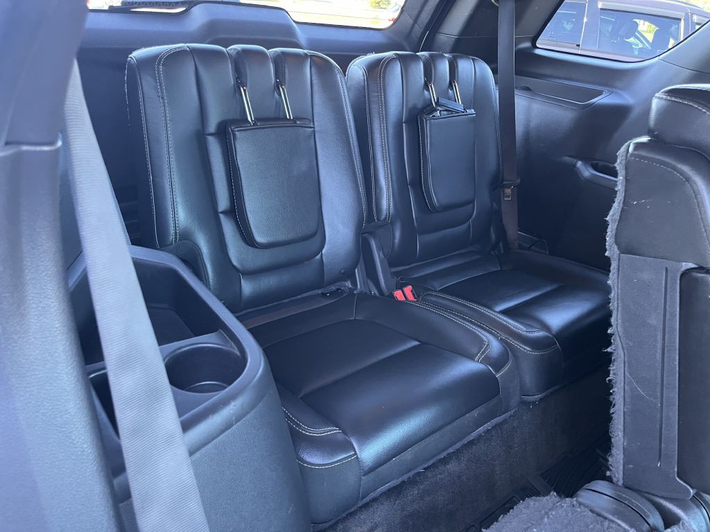 2015 Ford Explorer Image 18