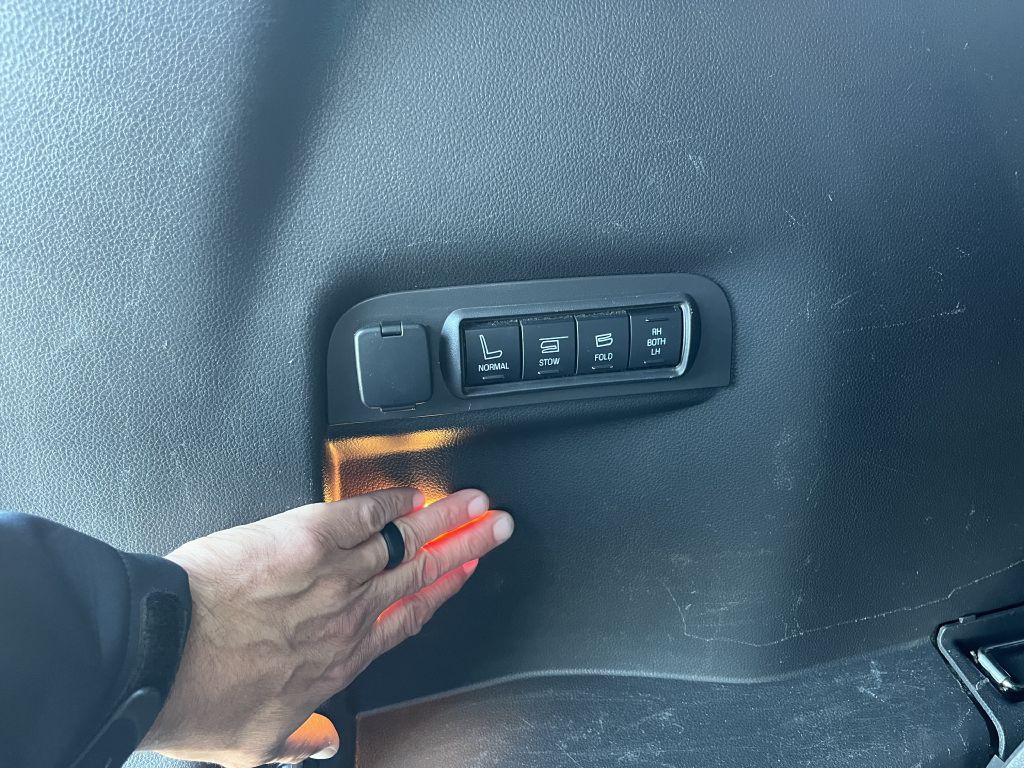 2015 Ford Explorer Image 20