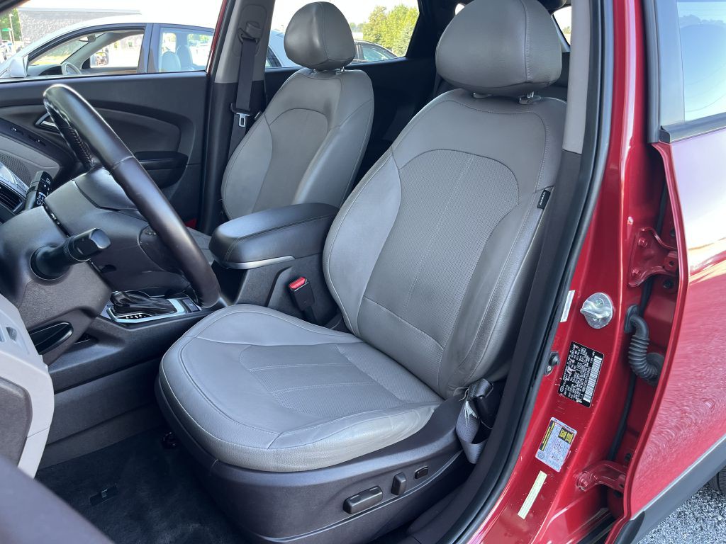 2015 Hyundai Tucson Image 12