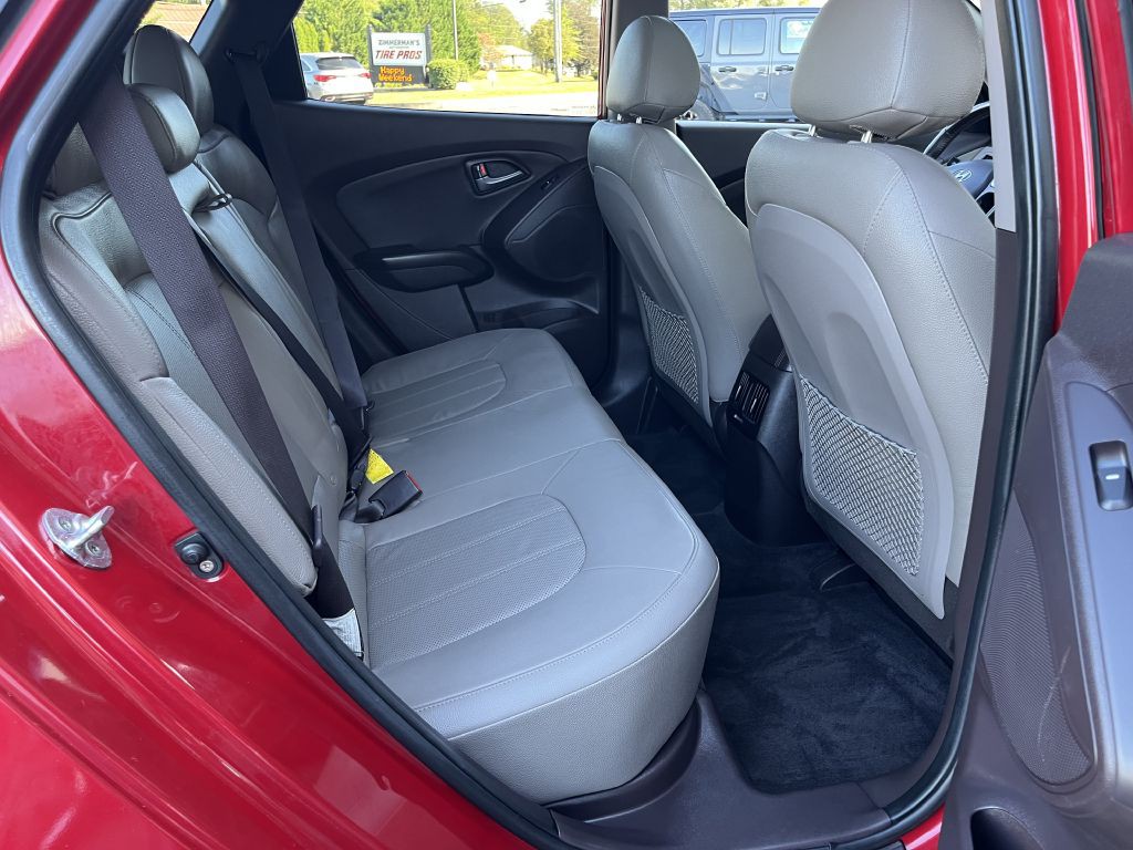 2015 Hyundai Tucson Image 15